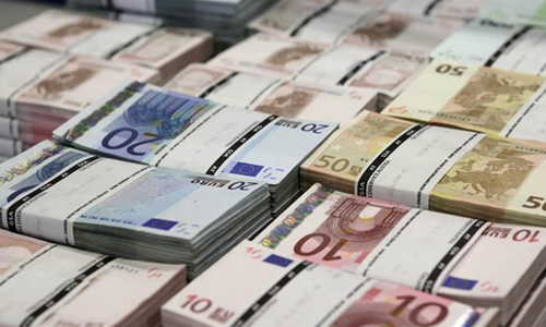 «Δεξαμενή» χρήματος η Ευρώπη